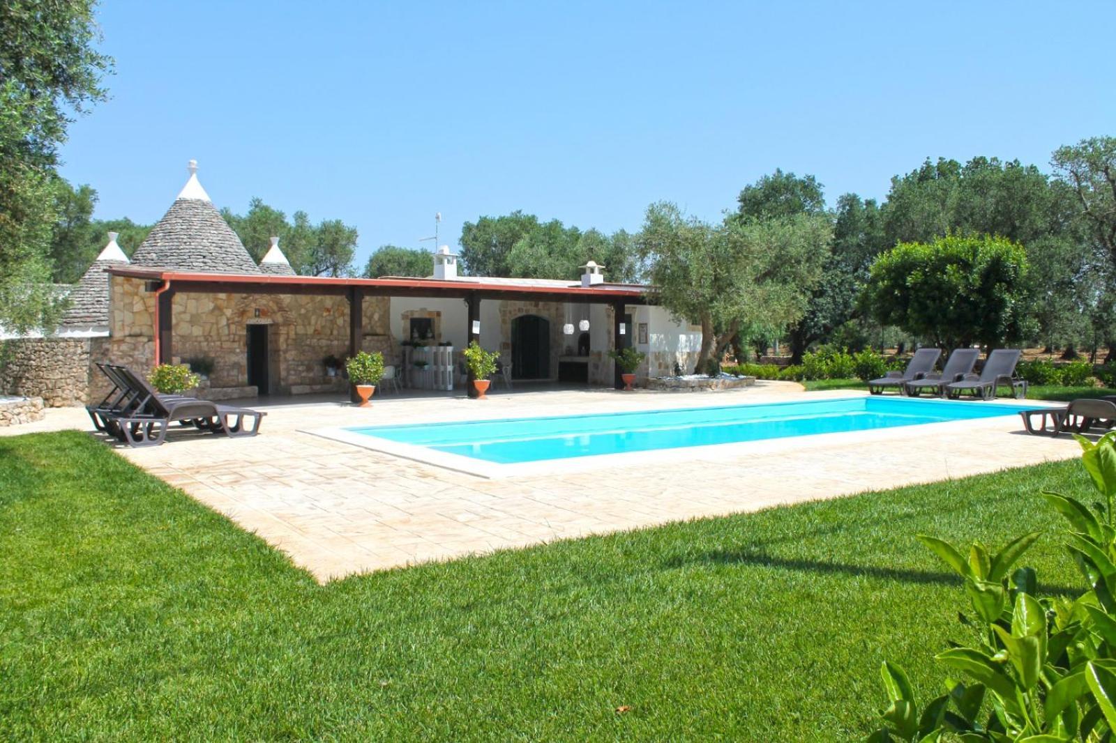 Trullo Degli Augelli Casa de hóspedes San Michele Salentino Exterior foto