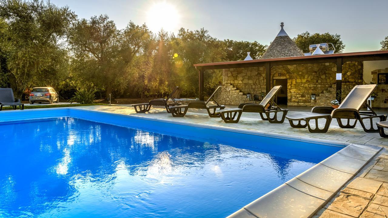 Trullo Degli Augelli Casa de hóspedes San Michele Salentino Exterior foto